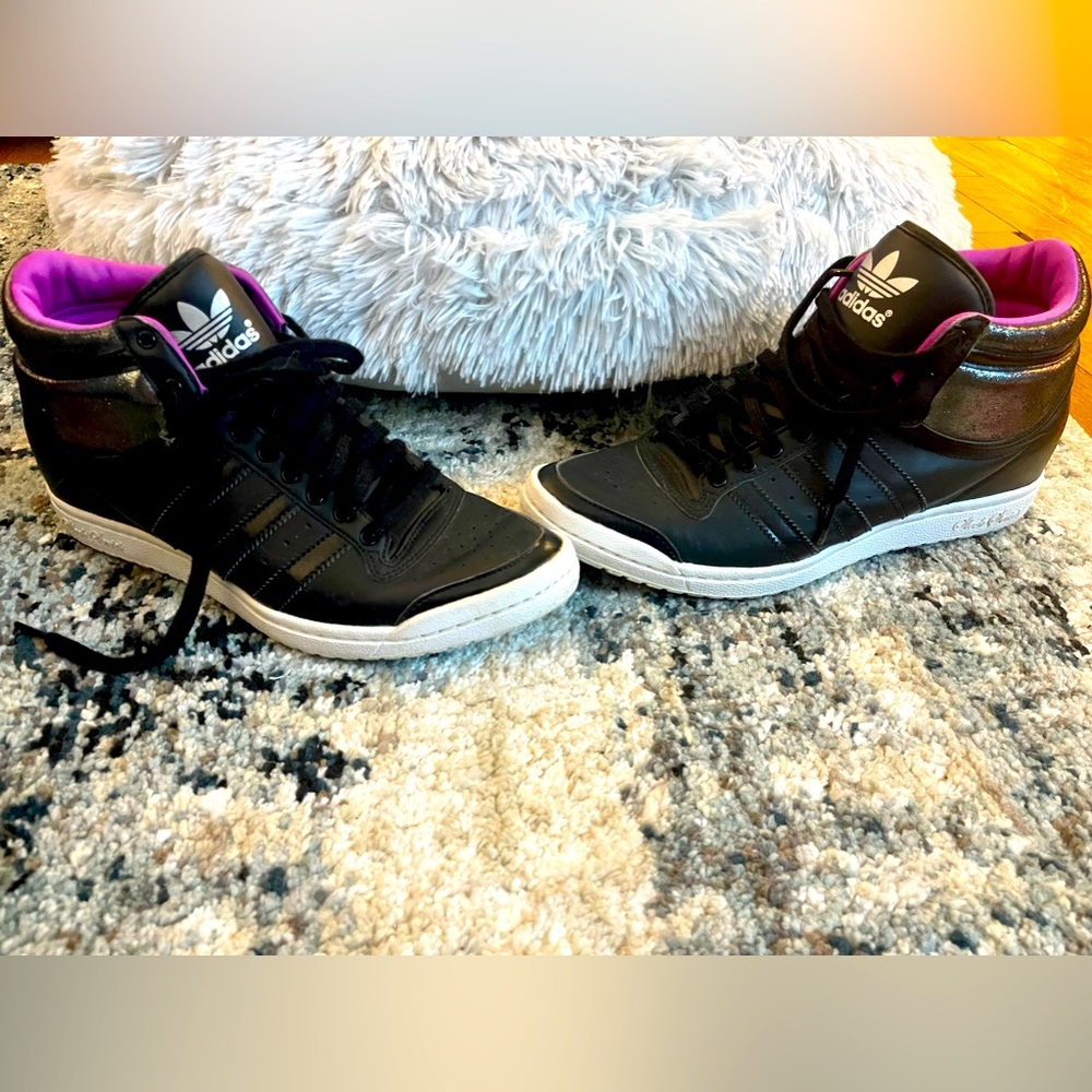 Adidas black leather wedge sneakers pink interior